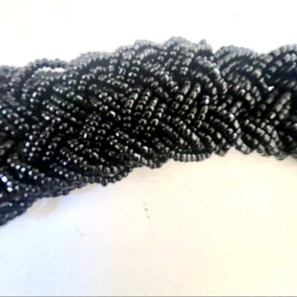 Black beaded statement necklace - Picture 6 of 9